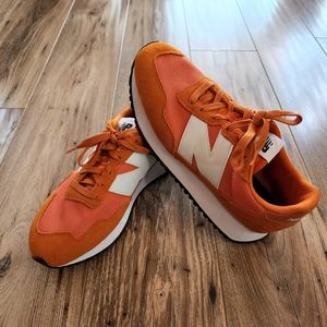 New Balance - MS237CD - 9.5 - Orange / White